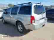 2007 Nissan Pathfinder S z VIN 5N1AR18U97C623323, wystawiony jako IAAI lot #41383903 z przebiegiem 137 601 mil mil oraz . Historia ofert i sprzedaży dostępna na DreamBid. Obrazek 3.