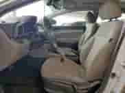 2019 Hyundai Elantra Value Edition z VIN KMHD84LF9KU851528, wystawiony jako Copart lot #68425135 z przebiegiem 67 324 mil mil oraz Szkoda całkowita • Salvage title. Historia ofert i sprzedaży dostępna na DreamBid. Obrazek 7.