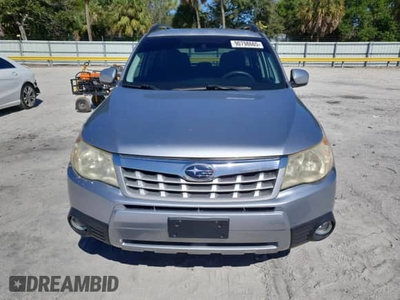 2013 Subaru Forester X Premium z VIN JF2SHADC9DH419808, wystawiony jako Copart lot #90798665 z przebiegiem 142 722 mil mil oraz Czysty tytuł • Clean title. Historia ofert i sprzedaży dostępna na DreamBid. Obrazek 5.