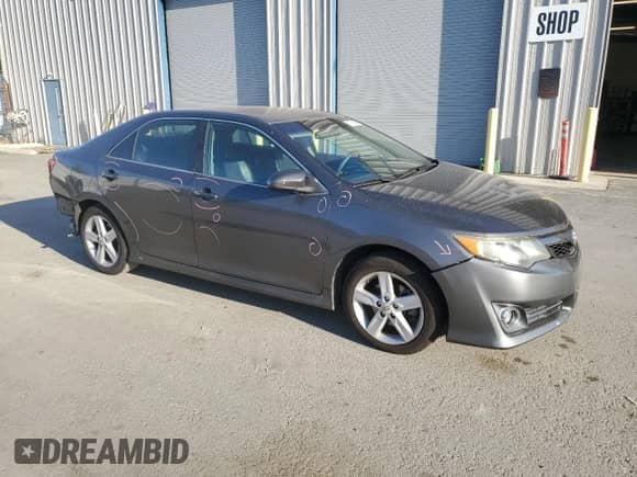 2012 Toyota Camry SE z VIN 4T1BF1FK9CU162305, wystawiony jako Copart lot #81708805 z przebiegiem 178 591 mil mil oraz Szkoda całkowita • Salvage title. Historia ofert i sprzedaży dostępna na DreamBid. Obrazek 4.
