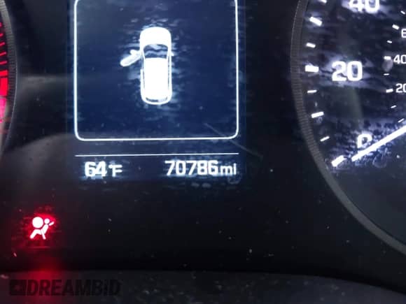 2017 Hyundai Tucson SE with VIN KM8J3CA48HU431894, listed as a IAAI auction lot 43080955 with 70,786 mi miles and . Bid and sale history available at DreamBid. Image 16.