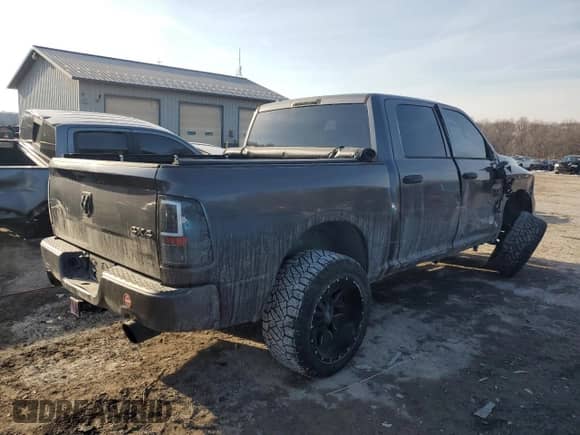 2014 Ram 1500 Express with VIN 1C6RR7KT3ES447390, listed as a Copart auction lot 42722395 with 156,155 mi miles and Salvage title. Bid and sale history available at DreamBid. Image 3.