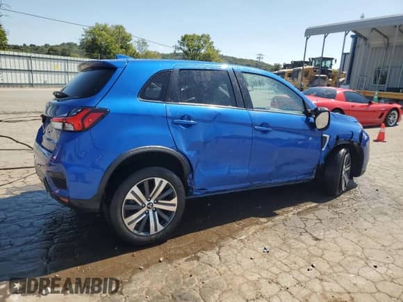 2023 Mitsubishi Outlander ES z VIN JA4ARUAU6PU002349, wystawiony jako Copart lot #81413945 z przebiegiem 33 620 mil mil oraz Szkoda całkowita • Salvage title. Historia ofert i sprzedaży dostępna na DreamBid. Obrazek 3.