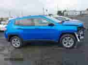 2025 Jeep Compass Sport z VIN 3C4NJDAN9ST542532, wystawiony jako IAAI lot #41899980 z przebiegiem 127 mil mil oraz . Historia ofert i sprzedaży dostępna na DreamBid. Obrazek 14.