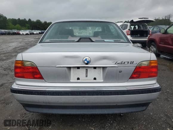 2000 BMW 7 Series 740iL with VIN WBAGH8346YDP11594, listed as a Copart auction lot 56964665 with 165,495 mi miles and Clean title. Bid and sale history available at DreamBid. Image 6.