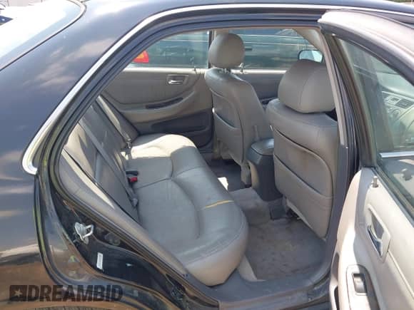 2001 Honda Accord EX с VIN 1HGCG16581A046366, выставлен на аукционе IAAI как лот 42855801 с пробегом 407 778 миль миль и . История ставок и продаж доступна на DreamBid. Изображение 8.