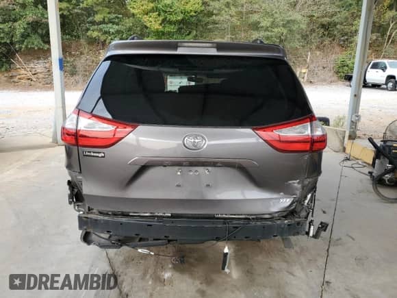 2017 Toyota Sienna XLE Auto Access Seat with VIN 5TDYZ3DC3HS814151, listed as a Copart auction lot 81524455 with 91,862 mi miles and Salvage title. Bid and sale history available at DreamBid. Image 6.