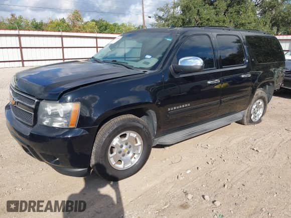 2013 Chevrolet Suburban LT с VIN 1GNSCJE03DR180050, выставлен на аукционе IAAI как лот 43289589 с пробегом 190 660 миль миль и . История ставок и продаж доступна на DreamBid. Изображение 2.