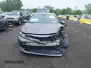 2019 Toyota Camry Hybrid LE с VIN 4T1B31HK3KU510944, выставлен на аукционе IAAI как лот 42493641 с пробегом 137 300 миль миль и . История ставок и продаж доступна на DreamBid. Изображение 12.