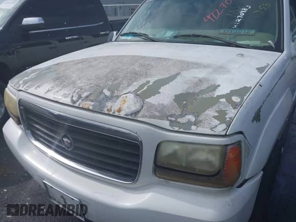 2000 Cadillac Escalade with VIN 1GYEK13RXYR120258, listed as a IAAI auction lot 42270983 with 286,318 mi miles and . Bid and sale history available at DreamBid. Image 6.