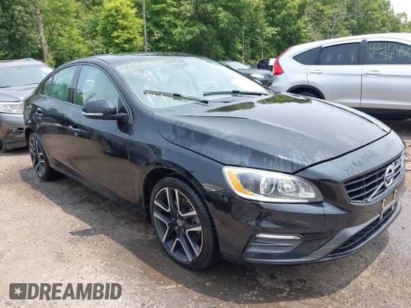 2018 Volvo S60 Dynamic с VIN YV126MFL4J2458009, выставлен на аукционе IAAI как лот 42396373 с пробегом 175 270 миль миль и . История ставок и продаж доступна на DreamBid. Изображение 1.
