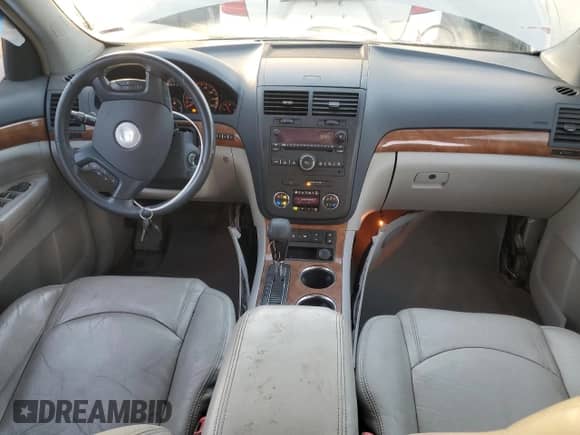 2007 Saturn Outlook XR z VIN 5GZEV33757J133230, wystawiony jako Copart lot #85853735 z przebiegiem 157 506 mil mil oraz Szkoda całkowita • Salvage title. Historia ofert i sprzedaży dostępna na DreamBid. Obrazek 8.