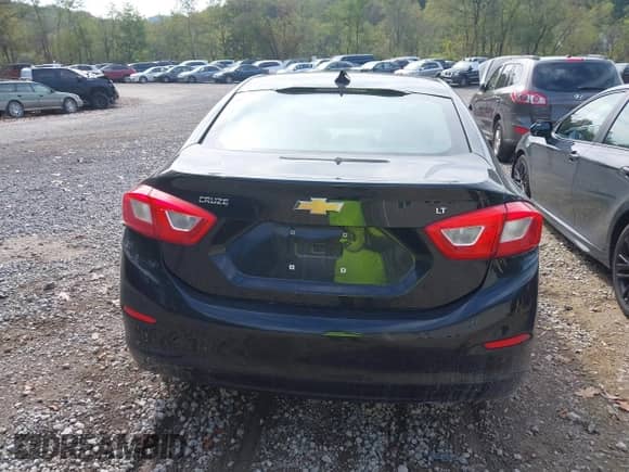2017 Chevrolet Cruze LT with VIN 1G1BE5SM5H7120606, listed as a IAAI auction lot 43332130 with 97,691 mi miles and . Bid and sale history available at DreamBid. Image 16.