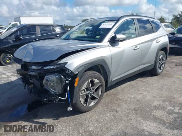 2025 Hyundai Tucson SEL с VIN 5NMJBCDE9SH496702, выставлен на аукционе IAAI как лот 43483616 с пробегом 22 721 миль миль и . История ставок и продаж доступна на DreamBid. Изображение 18.