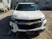 2022 Chevrolet Traverse LS z VIN 1GNEVFKW2NJ180716, wystawiony jako Copart lot #70255405 z przebiegiem 32 365 mil mil oraz Szkoda całkowita • Salvage title. Historia ofert i sprzedaży dostępna na DreamBid. Obrazek 5.
