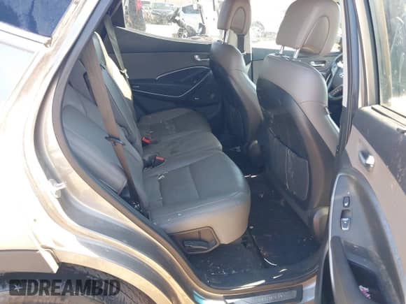 2018 Hyundai Santa Fe Ultimate с VIN 5XYZW4LA7JG570509, выставлен на аукционе IAAI как лот 43477345 с пробегом 102 481 миль миль и . История ставок и продаж доступна на DreamBid. Изображение 8.