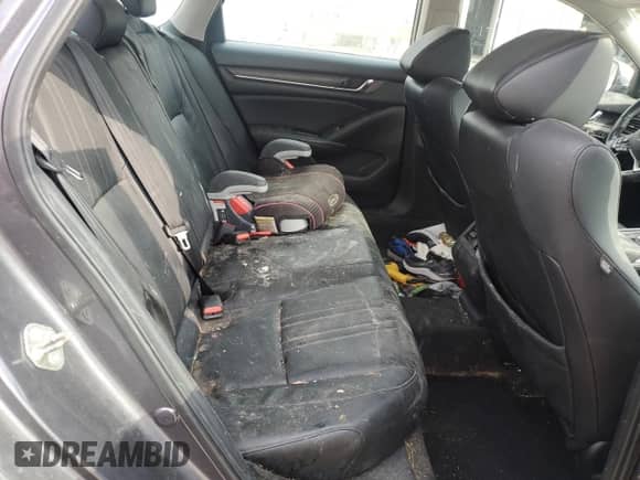 2018 Honda Accord EX-L с VIN 1HGCV1F51JA116943, выставлен на аукционе Copart как лот 85136425 с пробегом 77 953 миль миль и Списание • Salvage title. История ставок и продаж доступна на DreamBid. Изображение 10.