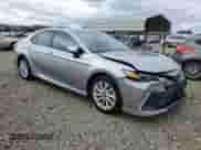 2022 Toyota Camry LE with VIN 4T1C11AK8NU051516, listed as a Copart auction lot 84958615 with 31,814 mi miles and Salvage title. Bid and sale history available at DreamBid. Image 4.