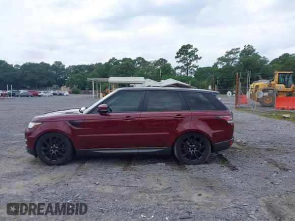 2015 Land Rover Range Rover Sport HSE with VIN SALWR2VFXFA538404, listed as a IAAI auction lot 42923130 with 121,768 mi miles and . Bid and sale history available at DreamBid. Image 13.
