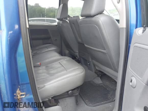 2007 Dodge 1500 SLT with VIN 1D7HA18237J623201, listed as a IAAI auction lot 42370354 with 207,324 mi miles and . Bid and sale history available at DreamBid. Image 8.