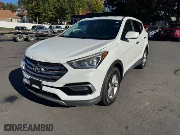 2017 Hyundai Santa Fe 2.4L with VIN 5NMZT3LB8HH035619, listed as a Copart auction lot 89575985 with 149,882 mi miles and Clean title. Bid and sale history available at DreamBid. Image 1.