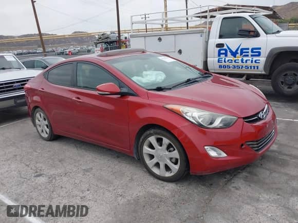 2013 Hyundai Elantra GLS z VIN KMHDH4AE8DU528388, wystawiony jako IAAI lot #43314142 z przebiegiem 107 193 mil mil oraz . Historia ofert i sprzedaży dostępna na DreamBid. Obrazek 1.
