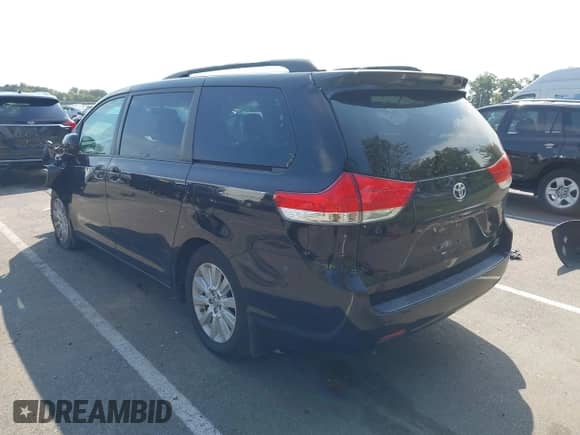 2013 Toyota Sienna XLE с VIN 5TDDK3DC2DS058664, выставлен на аукционе IAAI как лот 43281359 с пробегом 140 954 миль миль и . История ставок и продаж доступна на DreamBid. Изображение 3.