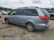 2010 Toyota Sienna XLE с VIN 5TDDK4CC7AS028689, выставлен на аукционе Copart как лот 67432025 с пробегом 136 915 миль миль и Списание • Salvage title. История ставок и продаж доступна на DreamBid. Изображение 2.