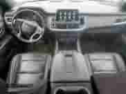 2021 Chevrolet Suburban RST с VIN 1GNSKEKT0MR457391, выставлен на аукционе Copart как лот 44628355 с пробегом 36 813 миль миль и Списание • Salvage title. История ставок и продаж доступна на DreamBid. Изображение 8.