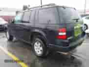 2009 Ford Explorer XLT z VIN 1FMEU63E79UA26097, wystawiony jako IAAI lot #43421992 z przebiegiem 207 461 mil mil oraz . Historia ofert i sprzedaży dostępna na DreamBid. Obrazek 3.