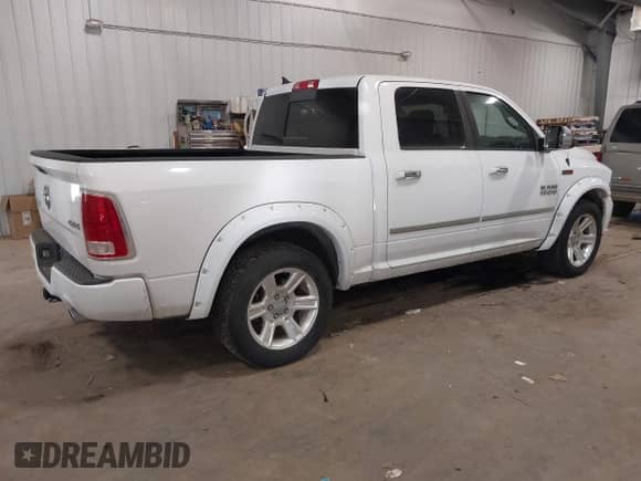 2015 Ram 1500 Laramie Longhorn с VIN 1C6RR7PM2FS516850, выставлен на аукционе IAAI как лот 41466650 с пробегом 166 405 миль миль и . История ставок и продаж доступна на DreamBid. Изображение 4.