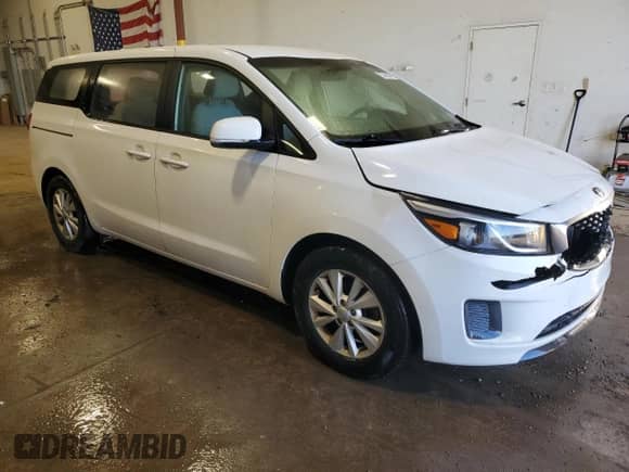 2018 Kia Sedona L с VIN KNDMA5C17J6401561, выставлен на аукционе Copart как лот 46232155 с пробегом 131 542 миль миль и Чистый • Clean title. История ставок и продаж доступна на DreamBid. Изображение 4.