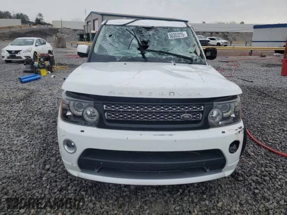 2013 Land Rover Range Rover Sport SC with VIN SALSH2E48DA803737, listed as a Copart auction lot 50303275 with 127,712 mi miles and Salvage title. Bid and sale history available at DreamBid. Image 5.