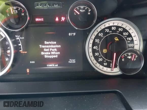 2018 Ram 1500 Big Horn z VIN 1C6RR7GT8JS311940, wystawiony jako IAAI lot #41313507 z przebiegiem 116 678 mil mil oraz . Historia ofert i sprzedaży dostępna na DreamBid. Obrazek 7.