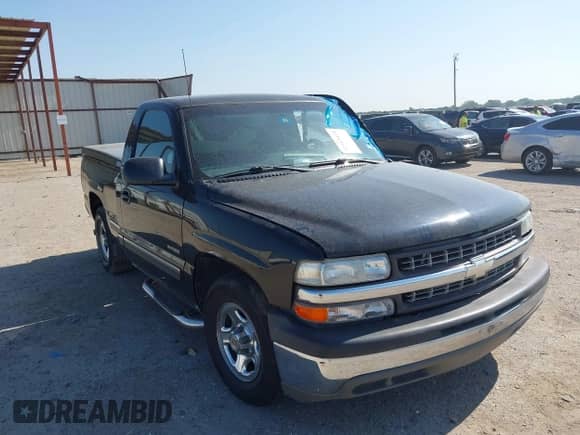2000 Chevrolet Silverado 1500 LS with VIN 1GCEC14WXYZ169662, listed as a IAAI auction lot 42315414 with 165,687 mi miles and . Bid and sale history available at DreamBid. Image 1.