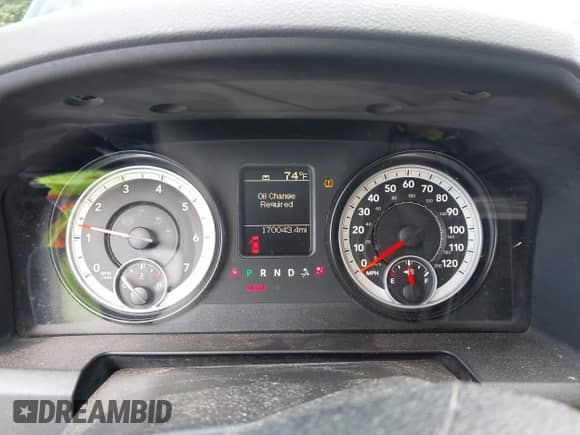 2014 Ram 1500 Express z VIN 1C6RR6FT8ES113103, wystawiony jako IAAI lot #43118869 z przebiegiem 170 043 mil mil oraz . Historia ofert i sprzedaży dostępna na DreamBid. Obrazek 7.