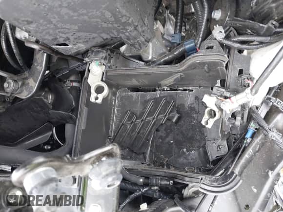 2025 Honda Pilot Black Edition z VIN 5FNYG1H99SB016676, wystawiony jako IAAI lot #41924360 z przebiegiem 9 046 mil mil oraz . Historia ofert i sprzedaży dostępna na DreamBid. Obrazek 20.