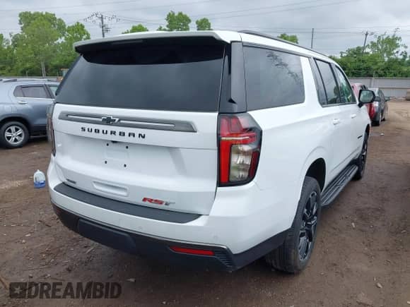 2022 Chevrolet Suburban RST с VIN 1GNSKEKT2NR320986, выставлен на аукционе IAAI как лот 42365148 с пробегом 59 159 миль миль и . История ставок и продаж доступна на DreamBid. Изображение 4.