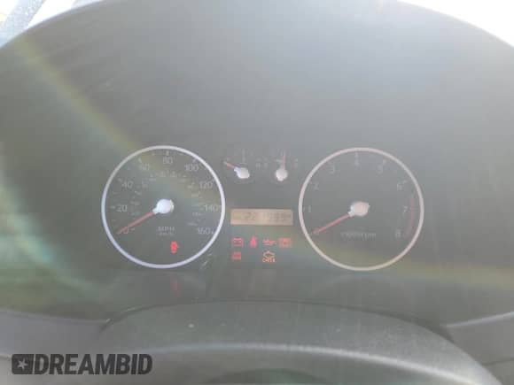 2004 Hyundai Tiburon GT с VIN KMHHN65F94U113699, выставлен на аукционе Copart как лот 53858355 с пробегом 221 999 миль миль и Списание • Salvage title. История ставок и продаж доступна на DreamBid. Изображение 9.