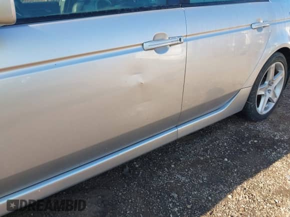 2006 Acura TL z VIN 19UUA66226A063180, wystawiony jako IAAI lot #43242482 z przebiegiem 171 720 mil mil oraz . Historia ofert i sprzedaży dostępna na DreamBid. Obrazek 6.