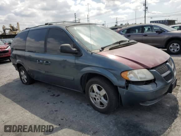 2006 Dodge Grand Caravan SXT with VIN 2D4GP44L16R884229, listed as a Copart auction lot 70498855 with 149,760 mi miles and Salvage title. Bid and sale history available at DreamBid. Image 4.
