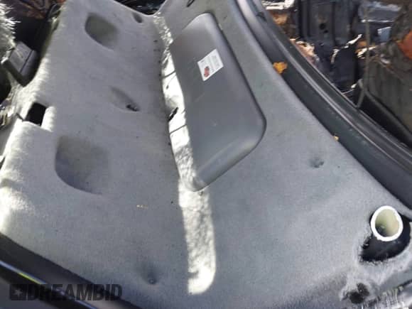 2011 BMW 7 Series 750Li z VIN WBAKB8C55BCY66669, wystawiony jako IAAI lot #42634989 z przebiegiem Nie podano mil oraz . Historia ofert i sprzedaży dostępna na DreamBid. Obrazek 8.