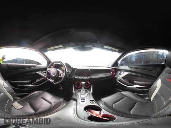 2016 Chevrolet Camaro 2SS с VIN 1G1FH3D77G0189051, выставлен на аукционе IAAI как лот 41958295 с пробегом 70 190 миль миль и . История ставок и продаж доступна на DreamBid. Изображение 18.