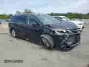 2022 Toyota Sienna Platinum с VIN 5TDESKFC2NS063117, выставлен на аукционе Copart как лот 70721085 с пробегом 65 911 миль миль и Списание • Salvage title. История ставок и продаж доступна на DreamBid. Изображение 4.