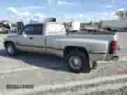 1998 Dodge 3500 с VIN 1B7MC3361WJ242194, выставлен на аукционе Copart как лот 78511124 с пробегом 448 321 миль миль и Списание • Salvage title. История ставок и продаж доступна на DreamBid. Изображение 2.