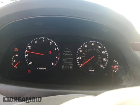 2008 Hyundai Azera Limited z VIN KMHFC46F48A320315, wystawiony jako Copart lot #82247035 z przebiegiem 69 892 mil mil oraz Nie do naprawy • Non repairable. Historia ofert i sprzedaży dostępna na DreamBid. Obrazek 9.