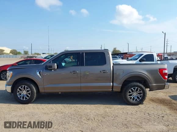 2021 Ford F-150 XL с VIN 1FTEW1C55MFC71026, выставлен на аукционе IAAI как лот 43030290 с пробегом 182 196 миль миль и . История ставок и продаж доступна на DreamBid. Изображение 15.