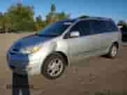 2006 Toyota Sienna XLE z VIN 5TDBA22C76S074255, wystawiony jako Copart lot #71065935 z przebiegiem 216 218 mil mil oraz Szkoda całkowita • Salvage title. Historia ofert i sprzedaży dostępna na DreamBid. Obrazek 1.