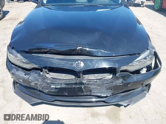 2015 BMW 3 Series 328i с VIN WBA3C1C5XFP852225, выставлен на аукционе IAAI как лот 43235068 с пробегом 81 477 миль миль и . История ставок и продаж доступна на DreamBid. Изображение 6.