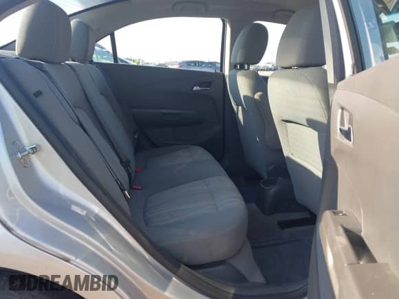 2012 Chevrolet Sonic LT с VIN 1G1JC5SHXC4119935, выставлен на аукционе IAAI как лот 43372846 с пробегом 69 685 миль миль и . История ставок и продаж доступна на DreamBid. Изображение 8.